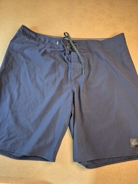 Quiksilver Men's Dark Blue Swim Boardshorts with Drawcord